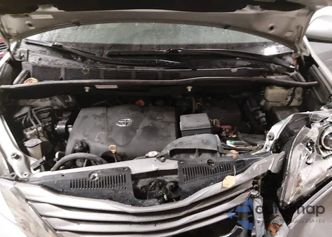 2017 Toyota Sienna Xle Premium 7 Passenger z USA, uszkodzony, nr VIN 5TDDZ3DC7HS183144